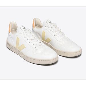 Veja V10 CWL White Sun Peach Trainers Vegan Leather Eco Friendly Lace Up Sz 6